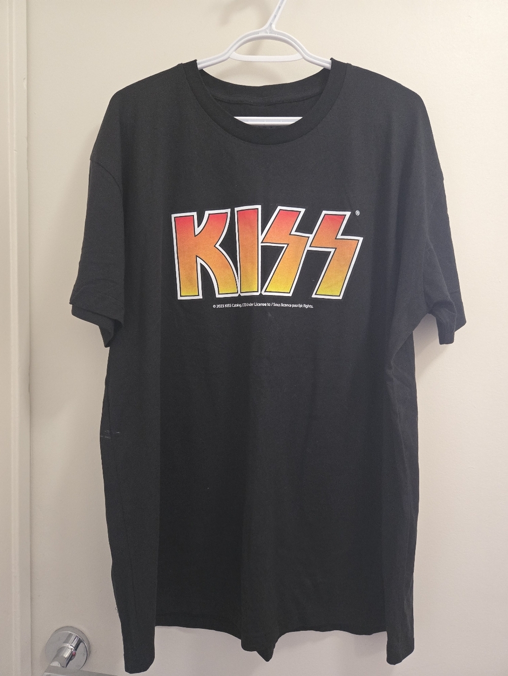 Mens Kiss  band TShirt